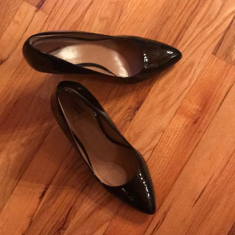 Ava & Aiden black patent wedge pumps, 8.5